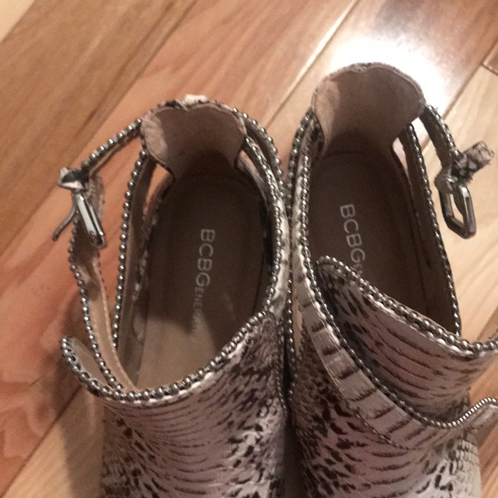 Bootie - Picture 3 of 3